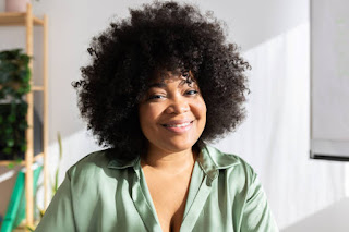 Nilihangaika na Madeni kwa Miaka Mitano, Lakini Hatua Niliyopiga Ilinifanya Nilipe Yote Bila Kuomba Mkopo