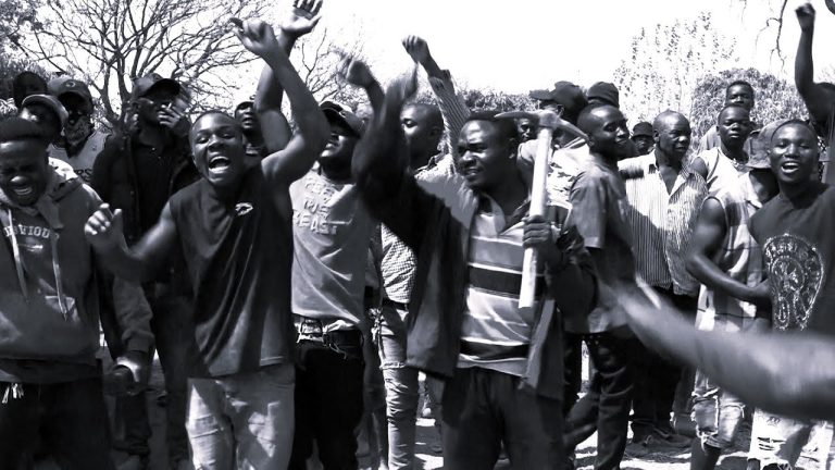 Wachimbaji Wadogo Zaidi ya 500 Chunya Wazua Taharuki, Wafunga Barabara Wakidai Eneo Lao